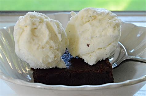 Philadelphia-Style Vanilla Ice Cream — Unwritten Recipes