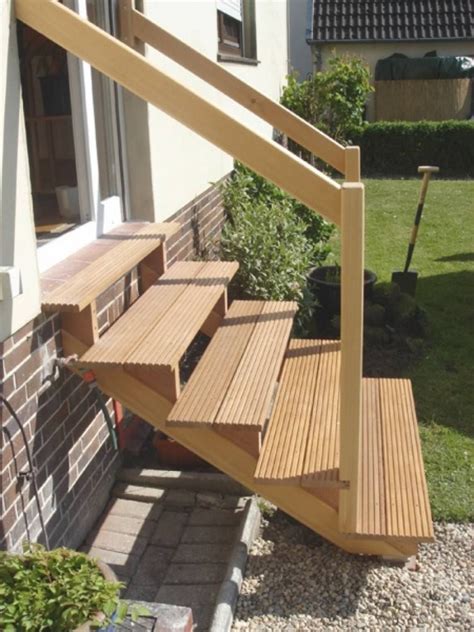 .leichter zugang holztreppe im garten: Außentreppe Holz Selber Bauen | Haus Bauen