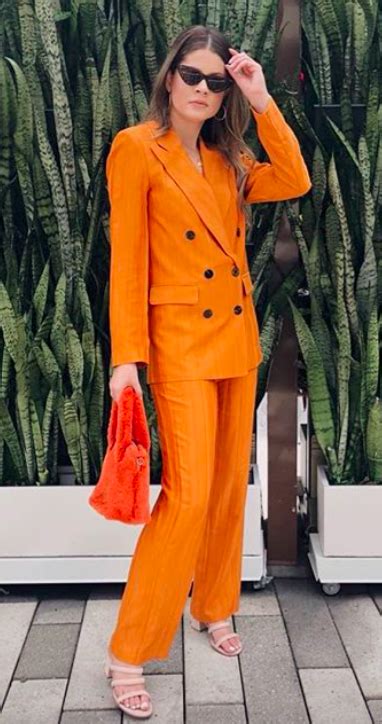 Orange Suits Outfits Suit Fashion Milan Fashion Fashion Looks Banana