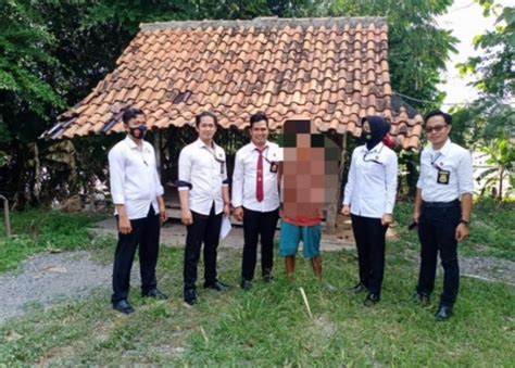 Diancam Foto Bugil Gadis Belia Dicabuli