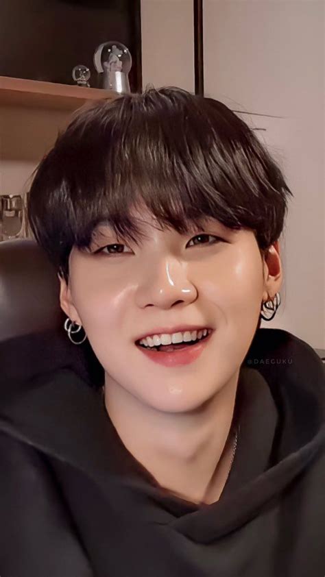 Suga Pics On Twitter Bts Yoongi Yoongi Suga