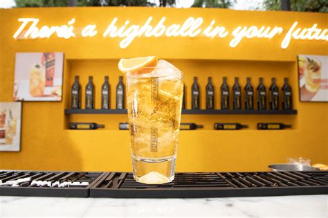 Feel the good in hollywood with uplifting entertainment news about your favorite celebs, plus the latest hollywood movie trailers. Johnnie Walker celebra 200 años junto al polo - El Planeta ...