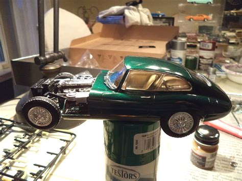 Jaguar Type E 3l8 Fhc Sports Car Plastic Model Car Kit 124 Scale