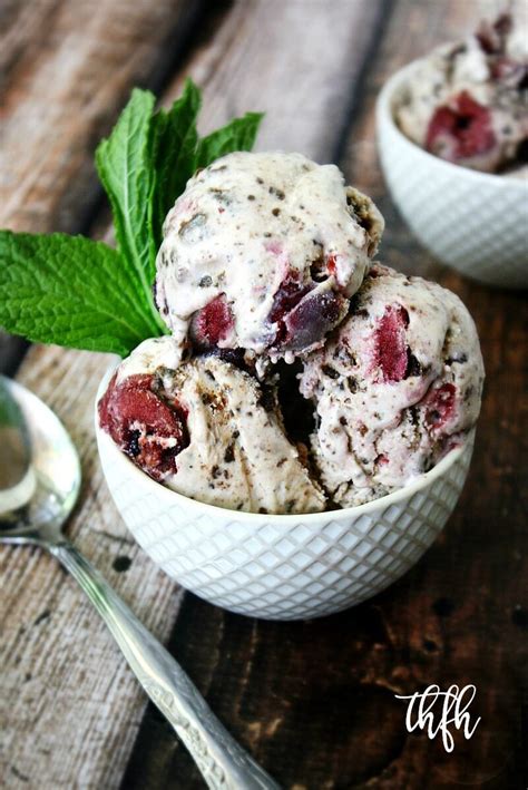 42 Healthy-ish Vegan Ice Cream Recipes You'll LOVE | The Green Loot