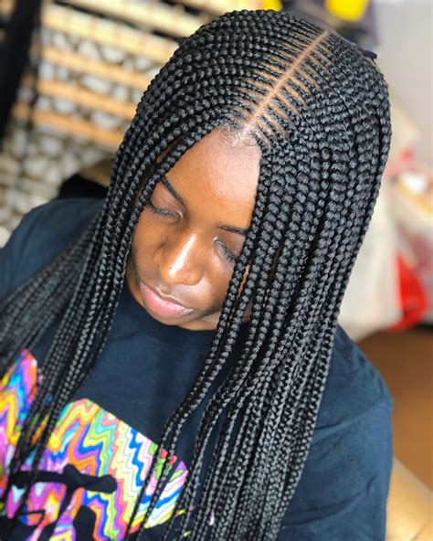 These braids are quite popular with the name of pencil, banana braids, or cornrow braids. Latest Feed in Braids Styles 2020 to Look Awesome