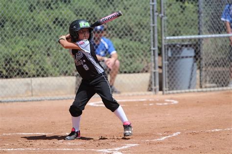 Nov 25, 2019 · softball is a variant of baseball and a popular participant sport, particularly in the u.s. Sports Photography Girls Fastpitch Softball El Rio 6U ...