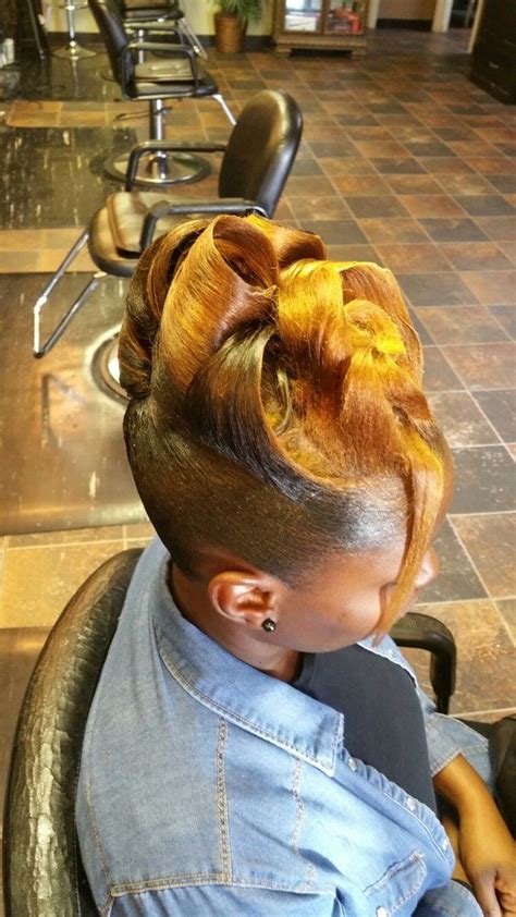 17 Donut Bun Hairstyles African American To Charge Your Look With