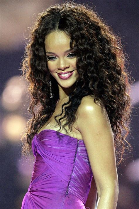 Rihanna Hair Style 2021 102 Awesome Hairstyles Inspired By Rihanna