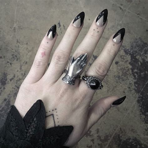 Épinglé par Yulya Galunova sur nail Vernis à ongles Ongles stylés