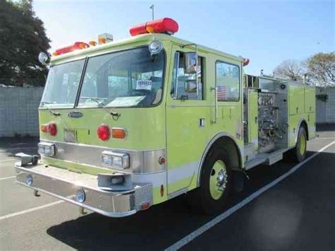 Pierce Arrow 1985 Emergency And Fire Trucks