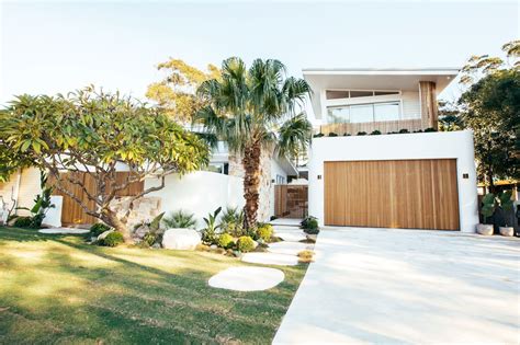 Australian Coastal Meets Mediterranean Villa House Exterior Exterior
