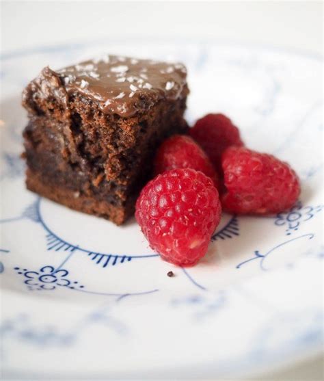 Saftig Sjokoladekake Hyggelig Mat Smores Brownie Baking Desserts Food Mat Baking Soda