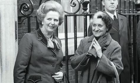 indianhistorypics indira gandhi with margaret thatcher two of the most influential women