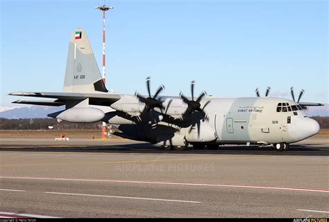 Kaf328 Kuwait Air Force Lockheed Kc 130j Hercules At Milan