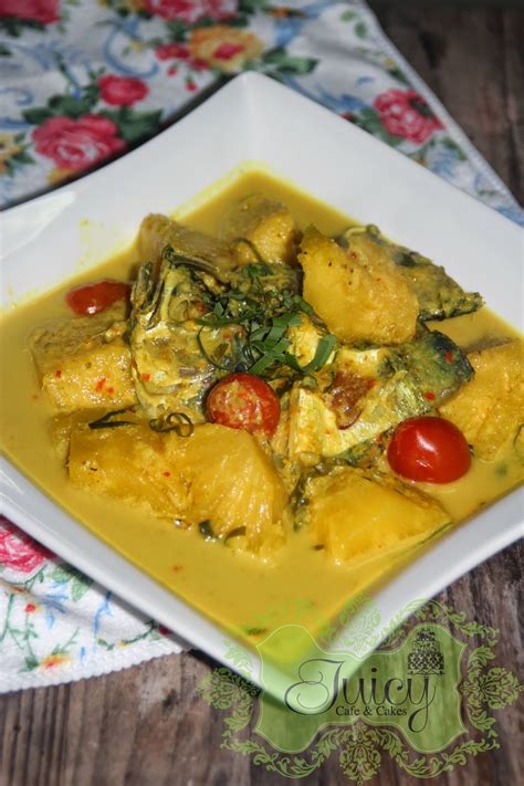 Ikan masin dan nanas masak lemak cili api. JUICY CAFE: MASAK LEMAK IKAN TALANG DENGAN NENAS