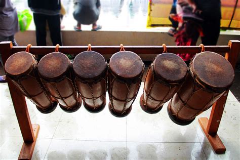 Sampai kini, alat musik khas kalimantan timur masih terawat dengan baik. Gordang, Gendangnya Suku Batak Toba : Kesenian - Situs Budaya Indonesia