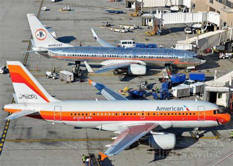 Photo Of American Airlines A319 N742ps In Retro Livery Flightaware