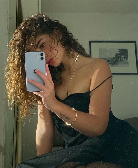 Lydia Maachi Lydiamch Posted On Instagram • Dec 10 2020 At 409pm Utc Curly Hair Photos