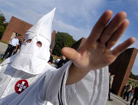 The Kkk Today Disturbing Photos Of The Modern Day Ku Klux Klan Pictures Cbs News