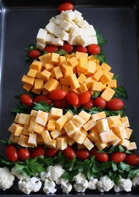 Another gorgeous christmas tree made of fruit. 20 Creative Christmas Platters Crazy Enough To DIY | Decor ...