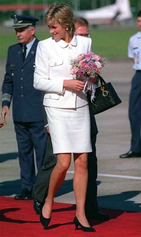 50 Of Princess Dianas Most Iconic Style Moments Popsugar Australia