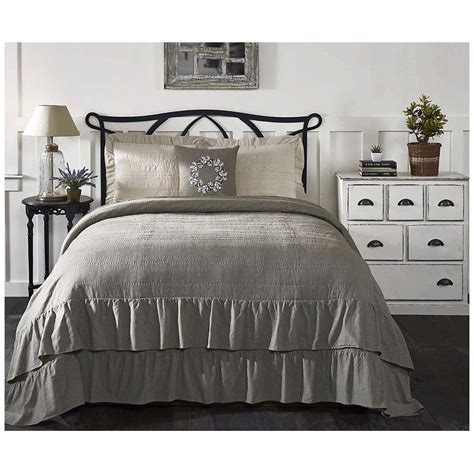 Love This Comforter From Amazon Farmhouse Style Bedding Grey Bedroom