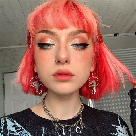 Eve 🍑 Evefrsr • Instagram Photos And Videos Cabelo Dos Sonhos Cabelo Cabelo Curto Vermelho