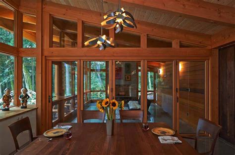 Prefabricated Cabin Offers Idyllic Retreat For Nature Lovers On Vashon
