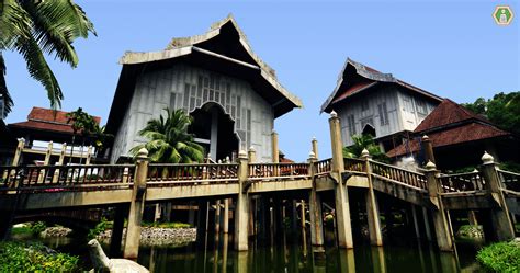 Setiap satunya mempunyai cerita sejarahnya yang unik dan tersendiri. 15 Tempat Bersejarah Di Terengganu Menarik Informasi Untuk ...