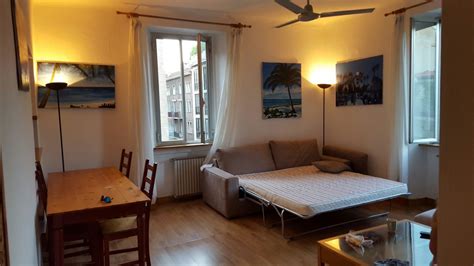 Renting is an agreement where a payment is made for the temporary use of a good, service or property owned by another. Large SINGLE ROOM in shared apartment in city center MILAN ...