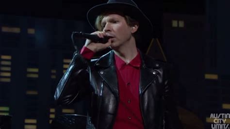 video electric picnic headliner beck gives a blistering rendition of his classic anthem loser
