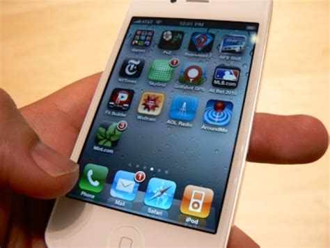 White Iphone 4 Release Date Returns Available In Next Few Weeks Recombu