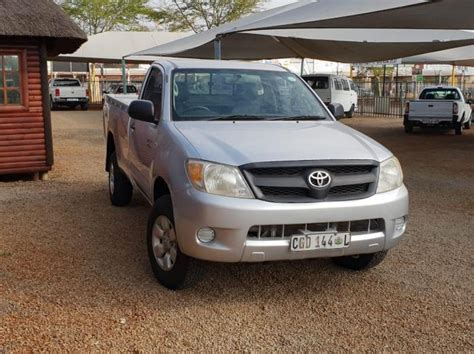 2007 Silver Toyota Hilux 27 Vvti For Sale In Zambezi Toyota Bakkie