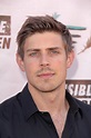 Chris Lowell - Ethnicity of Celebs | What Nationality Ancestry Race