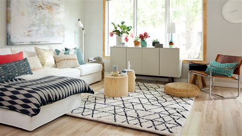 Do you need tips for how to decorate, no matter what your style or budget is? Interior Design - Easy Spring Decorating Tips For Small ...