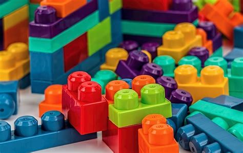 Top 7 Large Plastic Building Blocks For Kids 2022