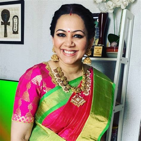 Actress Vj Archana Chandhoke Replies Netisen For Advises To Wear