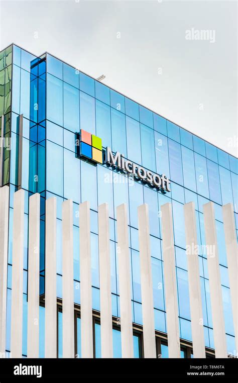 Microsoft Corporation High Resolution Stock Photography And Images Alamy