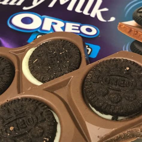 Deliciously creamy cadbury dairy milk milk chocolate, packed with soft vanilla flavour filling and crunchy oreo pieces for biscuity bliss in every bite! Cadbury Dairy Milk Oreo Sandwich and Oreo Bites - Mummy Be ...