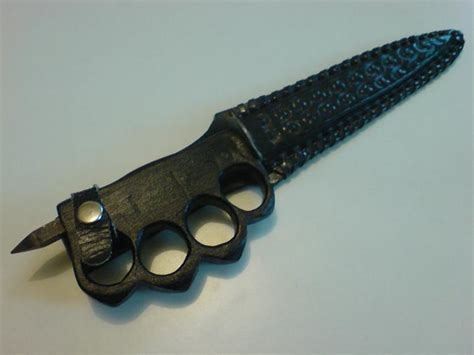 Weaponcollectors Knuckle Duster And Weapon Blog Handmade Dagger