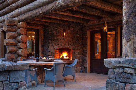 Wood Dominates The Interior Of This Luxurious Big Sky Mountaintop Cabin