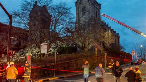 Historic Connecticut Churchs Steeple Collapses No Injuries Reported