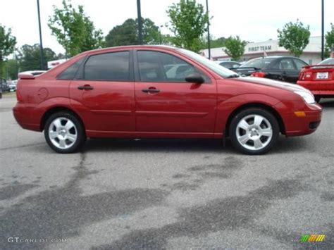 2005 Sangria Red Metallic Ford Focus Zx4 Ses Sedan 8920585 Photo 7