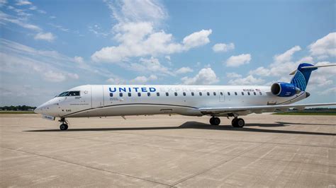 United Airlines Ready To Debut Innovative Bombardier Regional Jet