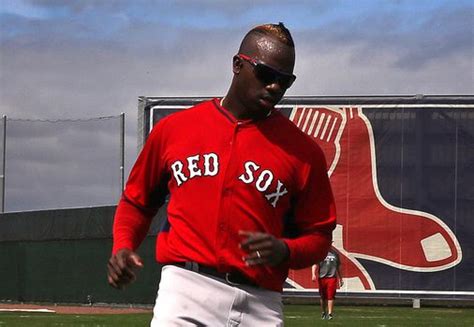 Rusney Castillo Is Back Practicing With Red Sox The Boston Globe