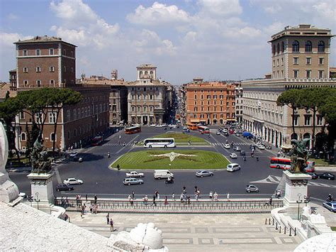 Piazza Venezia Practical Information Photos And Videos Rome Italy