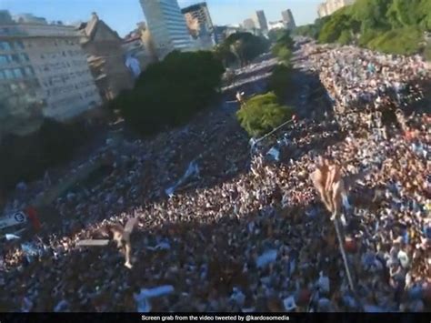 Wild Scenes From Buenos Aires As Argentina Fans Celebrate World Cup Final Win Watch Football News