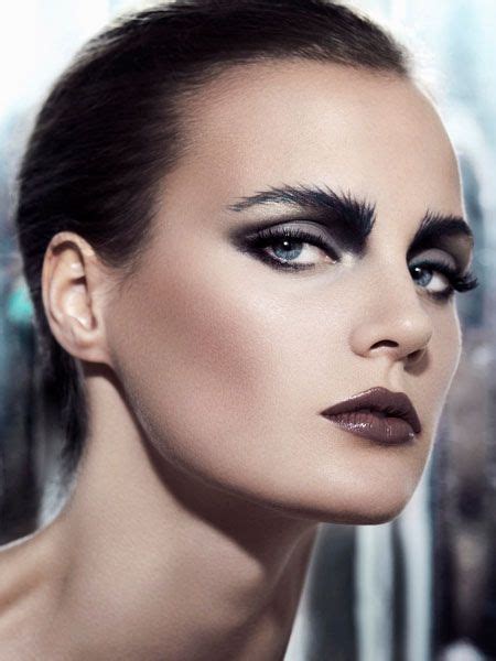 Awesome Black Eyebrow Effect With Dark Smoky Eyes Dramatic Makeup