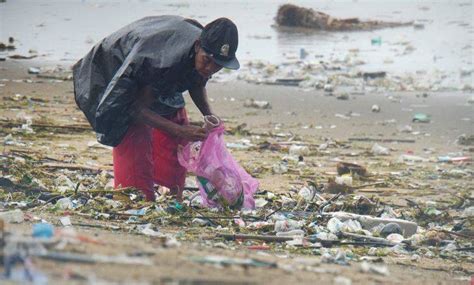 Bali Beaches Buried In Rubbish As Indonesia Battles Oceans Of Plastic