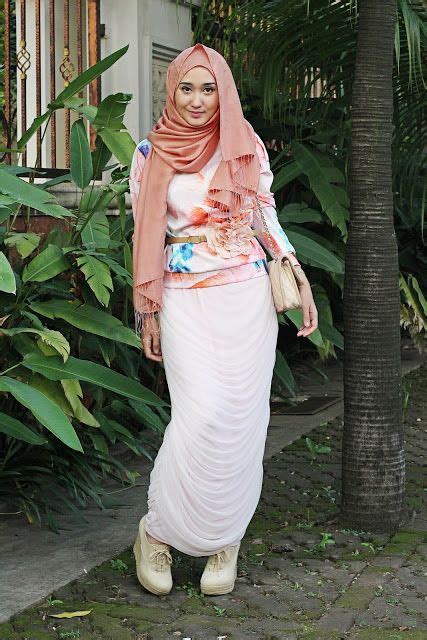Model baju couple kondangan terbaru. 20 Model Baju Hijab Modern Terbaru 2016 ...